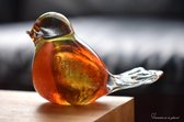 Urn vogeltje van glas met door u gekozen naam middels sign folie--Urn Vogel in de kleuren Bruin-Oranje-Groen-inhoud 30ml.-Hoogte vogeltje 8 cm- lengte vogeltje 12 cm-Deelbestemming