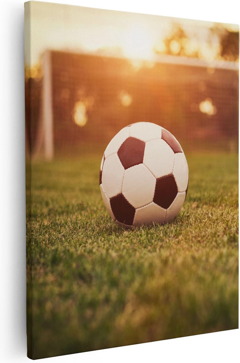 Artaza Canvas Schilderij Voetbal Met Goal Tijdens Zonsondergang - 40x50 - Foto Op Canvas - Canvas Print