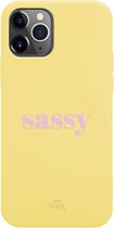 Sassy Yellow - iPhone Short Quotes Case - Geel hoesje geschikt voor iPhone 12 Pro hoesje - Siliconen hoesje met opdruk (geprint) case - Geel hoesje