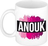 Anouk  naam cadeau mok / beker met roze verfstrepen - Cadeau collega/ moederdag/ verjaardag of als persoonlijke mok werknemers
