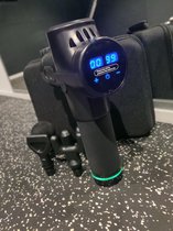 Massage Gun - KORTING! - 2400 mah - 3200rpm - incl meeneemkoffertje - 6 massagekoppen