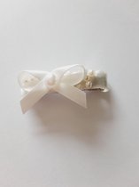 Le Sjalerie haarspeld clip meisje Haarspeldje wit met parels en strikje haarclip bruiloft feestje 2 stuks