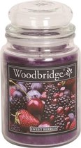 Woodbridge Sweet Berries 565g Large Candle met 2 lonten