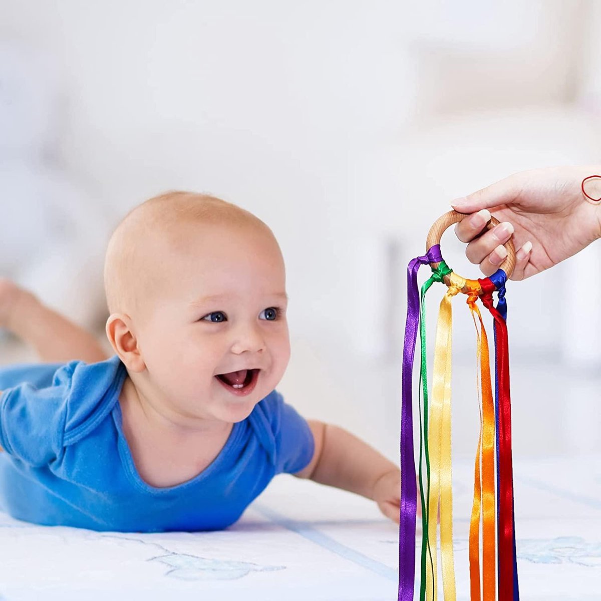 WoodyDoody Regenboog Ring Set van 2 Stuks Buitenspeelgoed Rammelaar Bijtspeelgoed Strandspeelgoed van Hout Speelgoed Ringen met Regenboog Lintjes Speelgoed Kinderen - Houten Speelgoed Baby Peuter Speelgoed — afbeelding 3