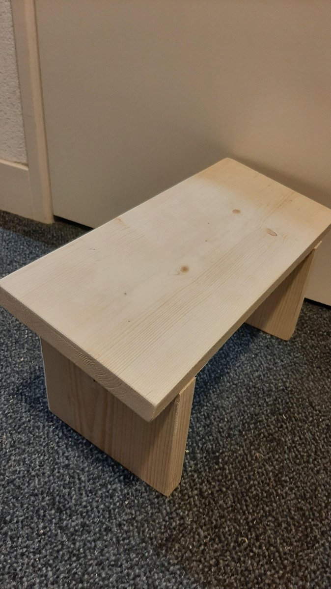 Meditatie bankje-hout