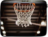 Laptophoes 13 inch - Een basketbal net van een basket - Laptop sleeve - Binnenmaat 32x22,5 cm - Zwarte achterkant