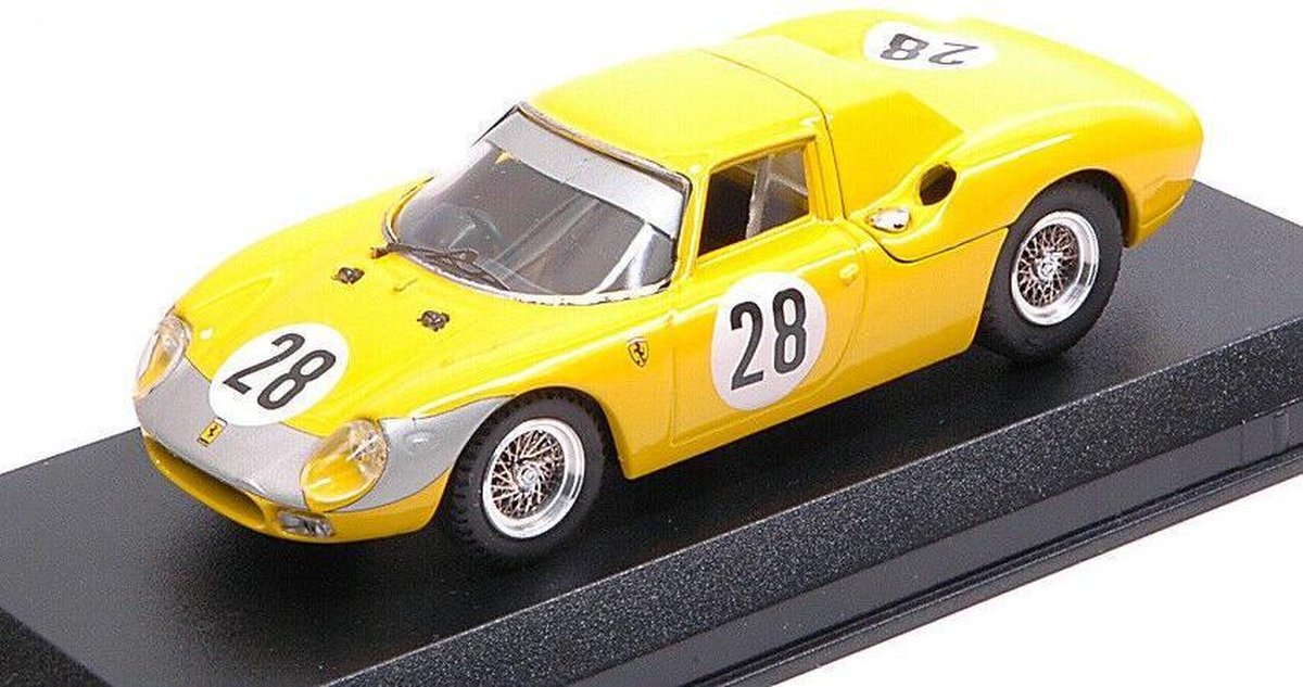 De 1:43 Diecast Modelcar van de Ferrari 250 LM #28 van de 1000km Parigi van 1966. De coureurs waren Gosselin en Noblet. De fabrikant van het schaalmodel is Best Model. Dit model is alleen online verkrijgbaar