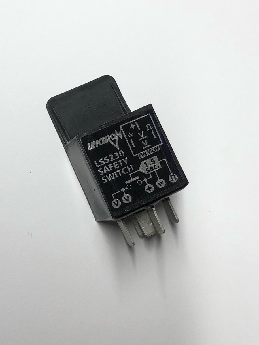 Lektron LSS230 LPG safety relais, veel voorkomend bij oldtimer / oudere voertuigen.