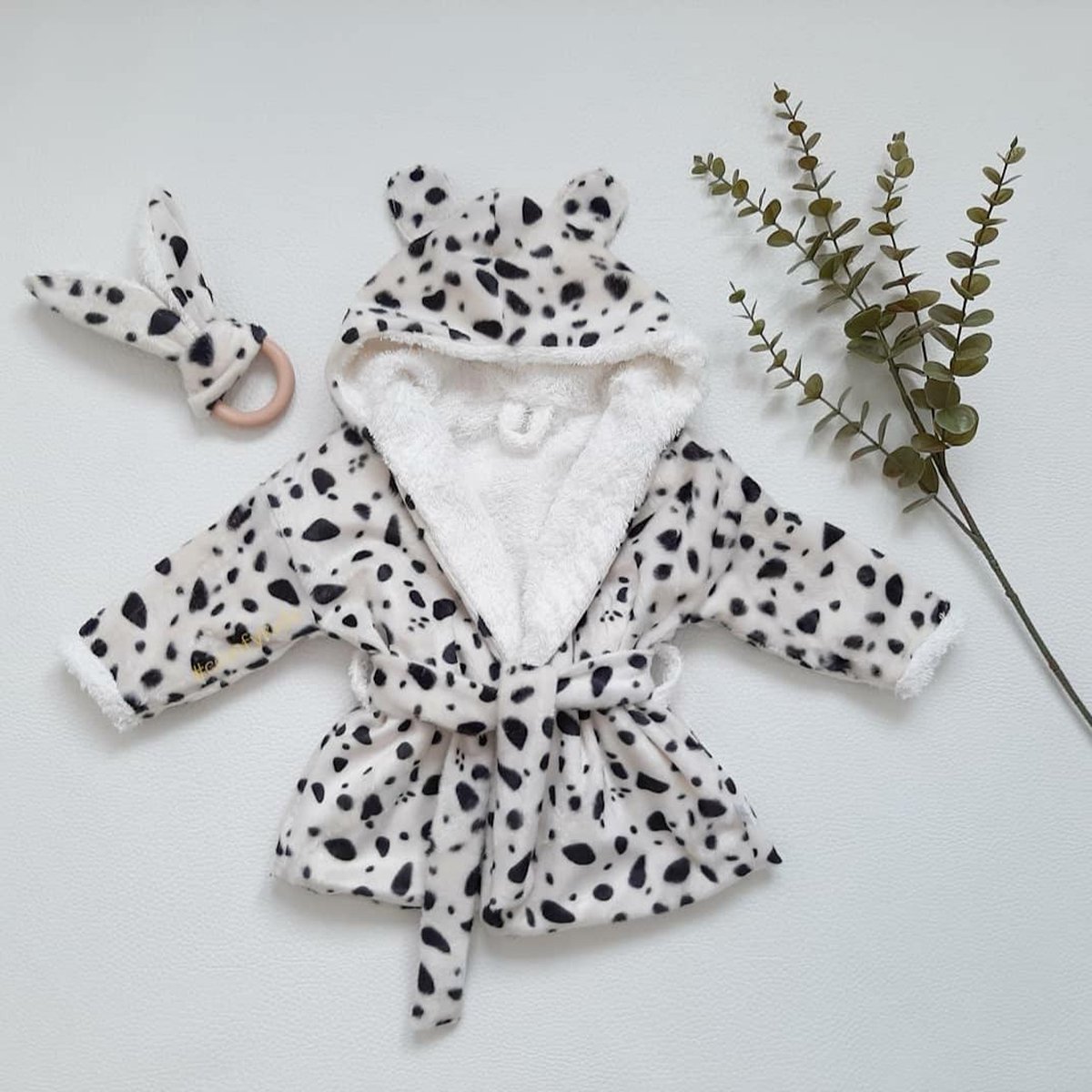 Baby badjas Dalmatian| van baby tot 12 maanden|unisex|Kraamcadeau|GRATIS bijtring t.w.v. €14,95|Comfykids