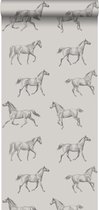krijtverf vliesbehang getekende paarden donker beige - 128808 van ESTAhome