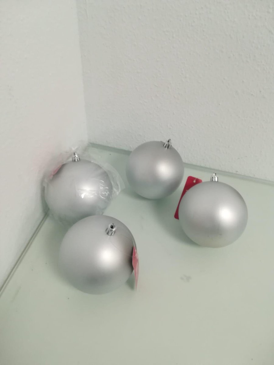 Kerstballen grijs 4 stuks