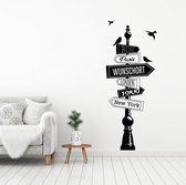 Muursticker Paal Met Diverse Plaatsen En Vogels - Groen - 120 x 47 cm - woonkamer