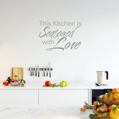 Muursticker This Kitchen Is Seasoned With Love -  Donkergrijs -  160 x 112 cm  -  keuken  engelse teksten  alle - Muursticker4Sale