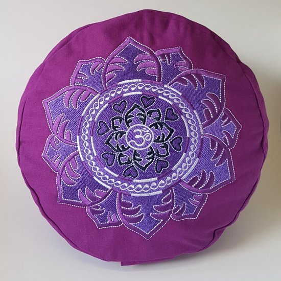 Meditatiekussen - paars met lotus en Om teken van Merkloos — afbeelding 2