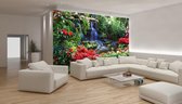 Fotobehang - Vlies Behang - Waterval in een Kleurrijke Jungle - 312 x 219 cm