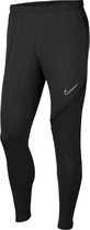 Nike Sportbroek - Maat 164  - Mannen - zwart/rood