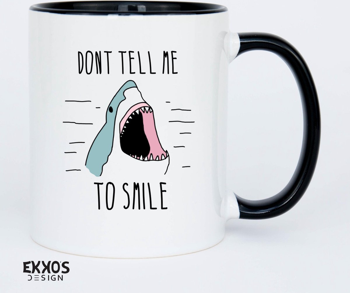 Dont tell me to smile mok - Bureu Cadeau - Collega cadeau - Cadeau voor vrouw - Koffiemok - Grappige cadeaus - Cadeau voor man - Kado vrouw - Valentijn cadeautje voor haar - Mokken en bekers - Verjaardag cadeau - Koffiekopjes - Mok met tekst