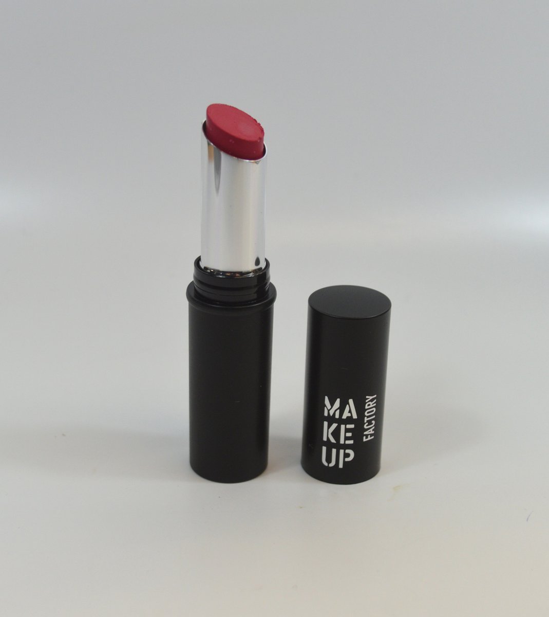 Make Up Factory Mat Lip Stylo Lipstick #42 Intense Fuchsia