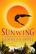 Boekomslag met een vleermuis voor een oranje zon. Titel: SUNWING. Auteur: KENNETH OPPEL.