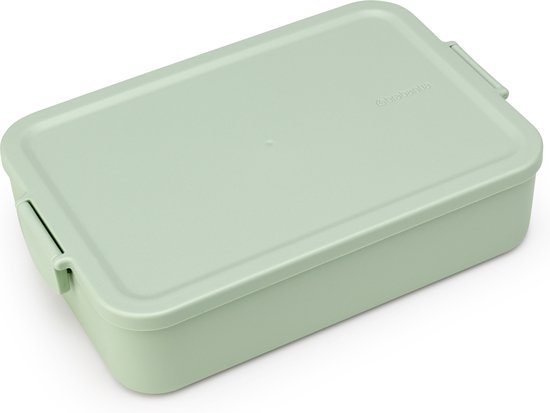 Boîte à pain Brabantia vert jade fermée, vue en perspective de face.