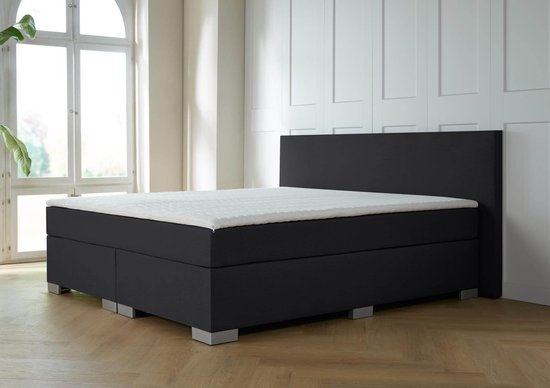 Boxspring Nantes - 140x200 - Zwart - met gratis topper!