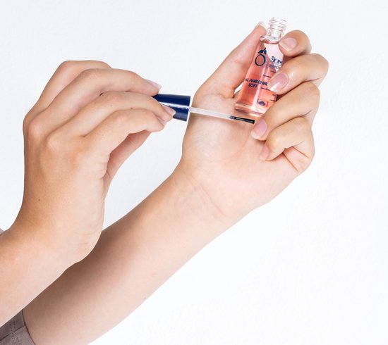 Herome Nagelverharder Sensitive - Nagelversterker Nagellak Nagelverzorging - maakt nagels sterk en biedt een milde verzorging - 10ml.