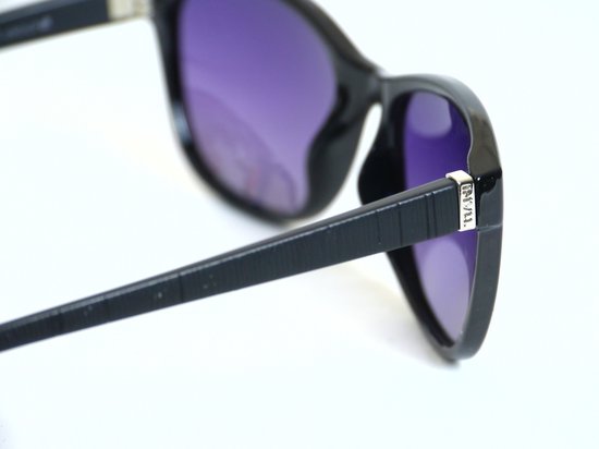 Zonnebril INVU by Swiss Eyewear Group mod B2401A 015 - frame zwart  kunststof - lenzen... | bol.com