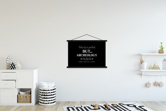 Porte-affiche avec affiche - Affiche scolaire - Citation - Archéologie - Student - 90x60 cm - Lattes noires
