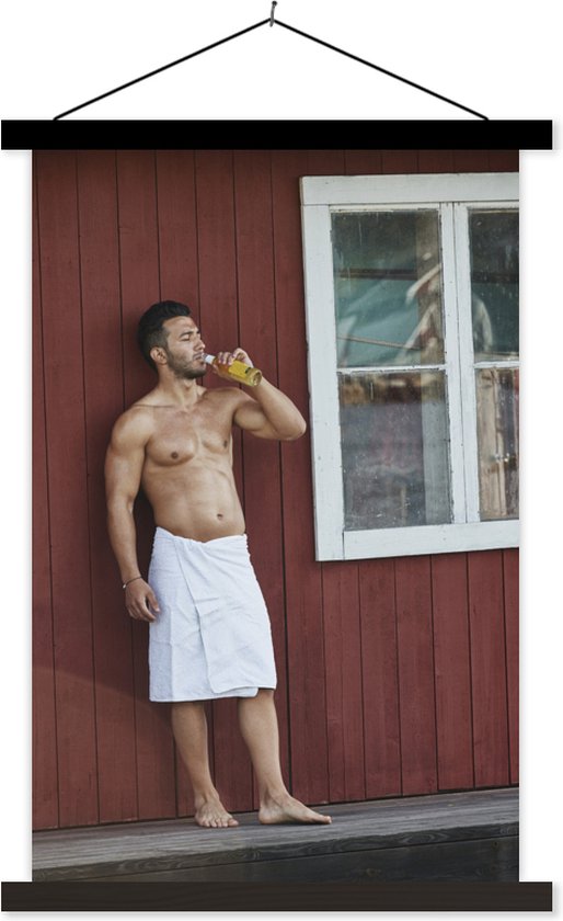 Un homme musclé avec une serviette autour de la taille. Affiche  textielposter 60x90 cm | bol.com