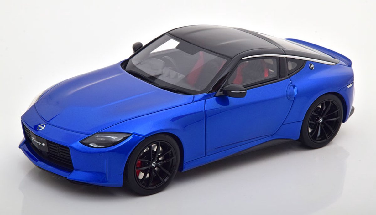 Nissan Fairlady Z 2022 Blauw Metallic 1-18 GT Spirit Limited 999 Pieces