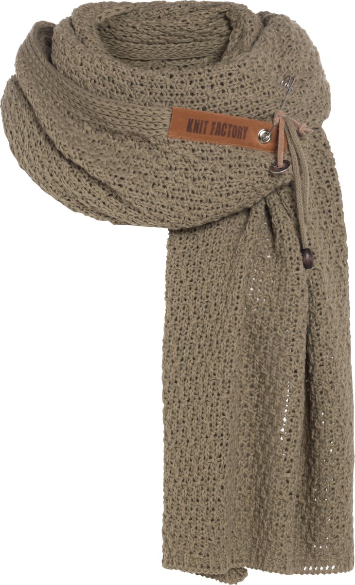 Knit Factory Luna Gebreide Sjaal Dames & Heren - Langwerpige sjaal - Ronde sjaal - Colsjaal - Omslagdoek - Olive - Groen - 200x50 cm - Inclusief sierspeld
