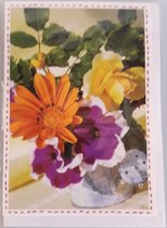 Een blanco kaart met diverse soorten bloemen. Een leuke kaart om zo te geven of om bij een cadeau te voegen. Een dubbele wenskaart inclusief envelop en in folie verpakt.