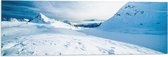 WallClassics - Drapeau - Plaine de neige dans les Montagnes - Photo 90x30 cm sur drapeau en polyester