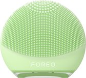 FOREO LUNA 4 go 2-zone gezichtsreinigingsborstel en verstevigingsapparaat voor alle huidtypen, Pistacio