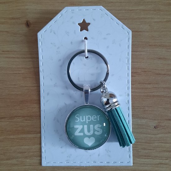 Akyol - Zus Ik Vind Je Lief Sleutelhanger - Zus Cadeau - Familie Cadeau Bedankje Bedank Cadeau Familie Kado Gegrafeerd Gegraveerde Sleutelhanger