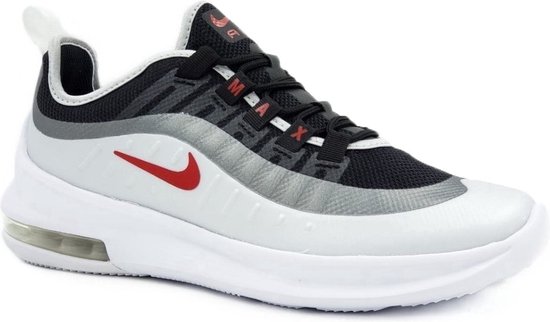 nike axis junior