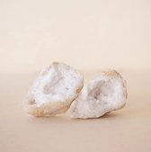 ANAS Geode Edelstenen - Bergkristal 5cm - Rust, Reinheid en Harmonie - Zuiveren, Vitaliseren en Versterken - Edelstenen en mineralen