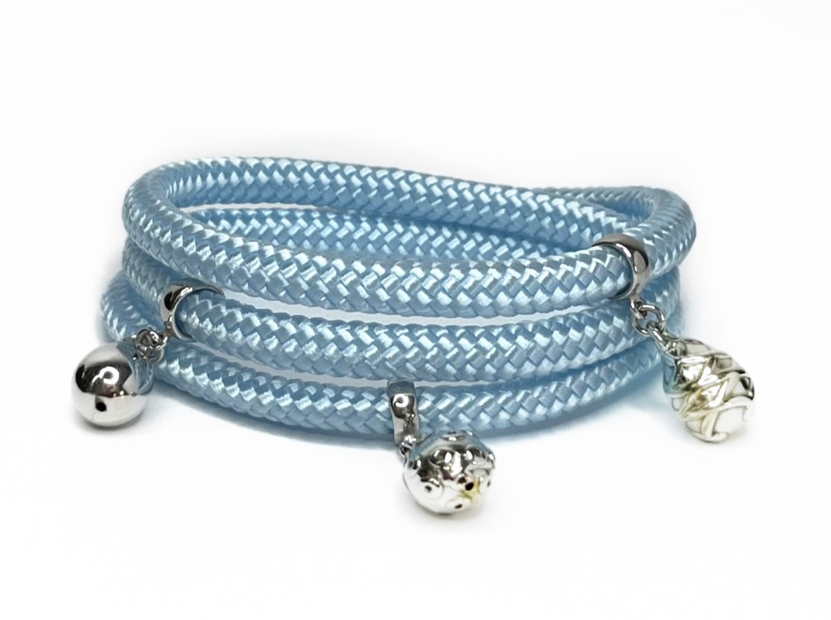 NIEUW - Jolla - dames wikkelarmband - zilver - touw - bedels - Charm Rope Wrap - Baby Blauw