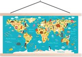 Textielposter - Wereldkaart Kinderen - Dieren - Topografie - 150x75 cm - Schoolplaat - Textiel poster
