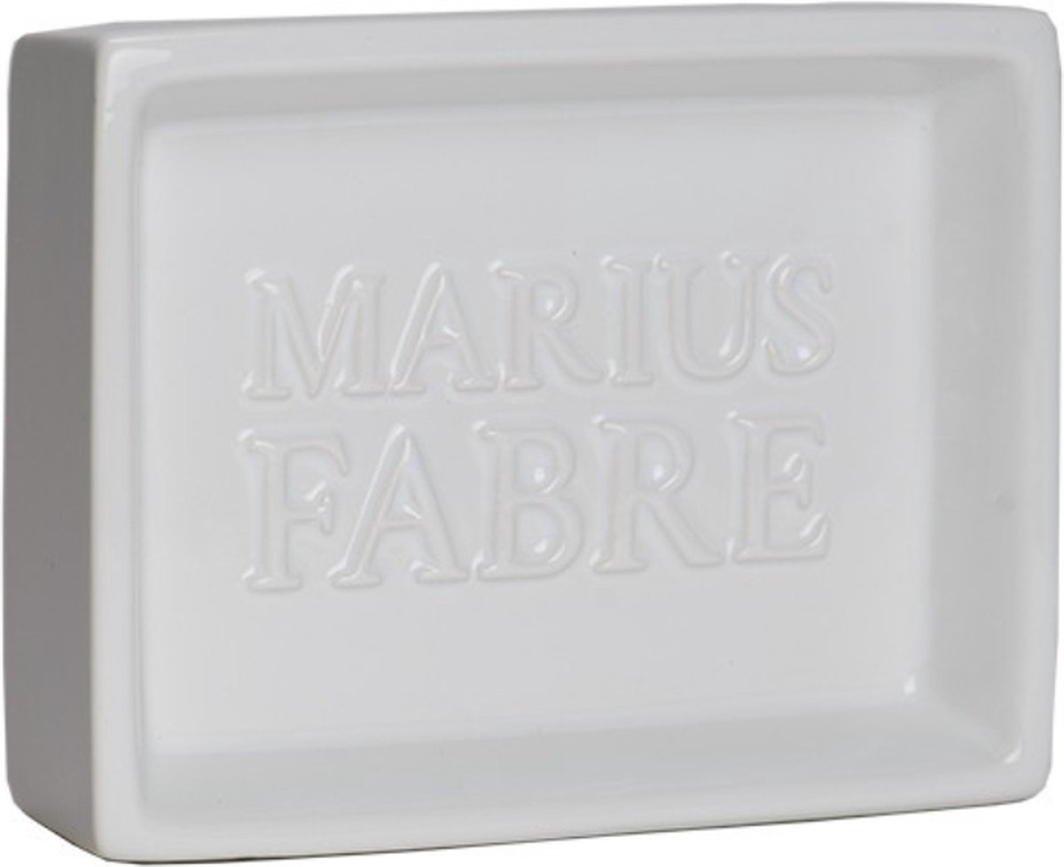 Porseleinen zeepbakje Marius Fabré - wit en rechthoekig met reliëf gedrukte letters