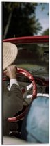 WallClassics - Dibond - Oud Koppel in Cabrio - 20x60 cm Foto op Aluminium (Met Ophangsysteem)