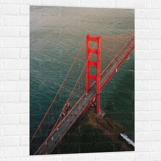 WallClassics - Muursticker - Rode Brug over het Water - 70x105 cm Foto op Muursticker