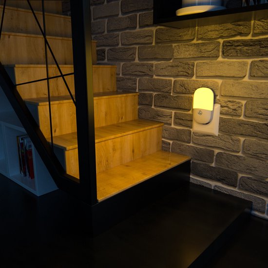 Lueas® -Nachtlampje met Bewegingssensor - LED Nachtlampje Stopcontact - Nachtlampje voor Kinderen en Volwassenen- Warm licht - Dimbaar van Lueas — afbeelding 5