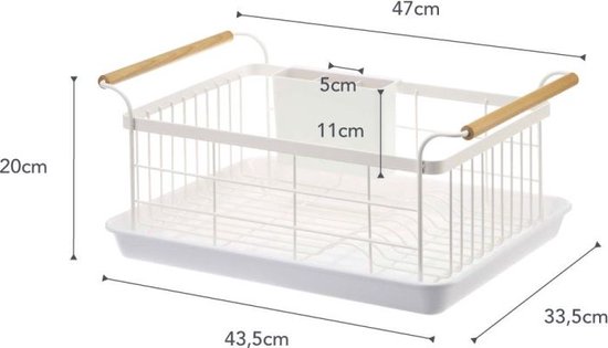 Dimensions d'un égouttoir blanc à poignées en bois : 47 cm de large, 20 cm de haut, 33,5 cm de profondeur.