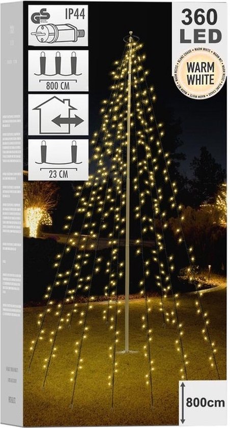 Lichtjesboom van 800cm hoog, verlicht met 360 warmwitte LED's in de schemering.