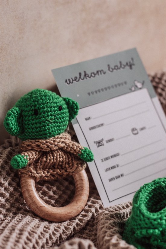 Baby Rammelaar - Baby Yoda met Zachte Schoentjes Geschenkset met Geboortekaart Baby - Kraamcadeau Unisex Jongen Meisje - Baby Cadeau - Geboorte Cadeau - Babyshower - Baby Geschenkset - Kraamcadeau - Kraampakket — afbeelding 3
