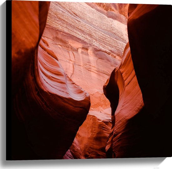 WallClassics - Canvas  - Antelope Canyon Ravijn - 60x60 cm Foto op Canvas Schilderij (Wanddecoratie op Canvas)