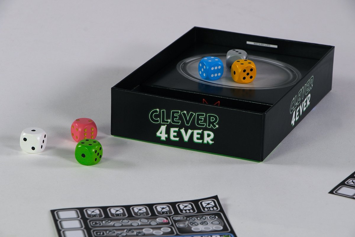 999 Games - Clever 4Ever - Dobbelspel - De vierde editie in de Clever-serie - Nieuwe categorieën en bonusacties - Gezelschapsspel - Familiespel - Strategiespel - Klein cadeautje — afbeelding 6