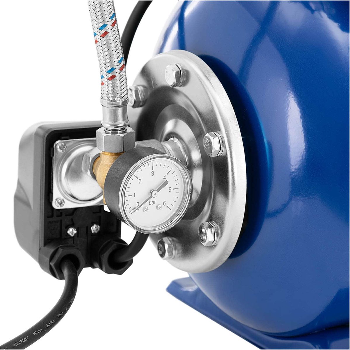 Waterpomp Met Accu Stanley Zelfaanzuigende Waterpomp 1300W – Max. 4200 L/u, Opvoerhoogte 50 M Voor Helder Water 1300W Pomp