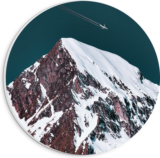 WallClassics - PVC Schuimplaat Muurcirkel - Vliegtuig boven Landschap met Sneeuwbergtoppen - 20x20 cm Foto op Muurcirkel (met ophangsysteem)
